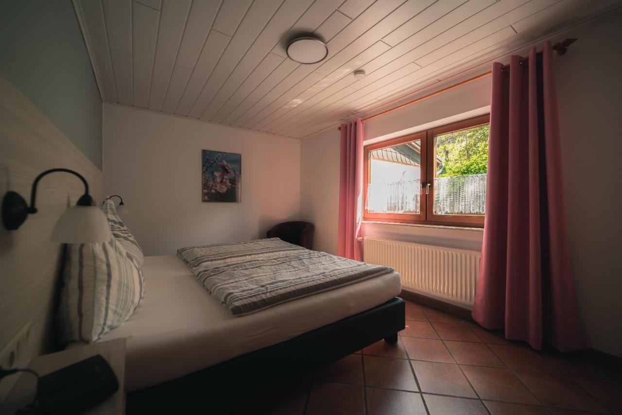 Urlaubsweingut Zecherhof Neef Exteriör bild
